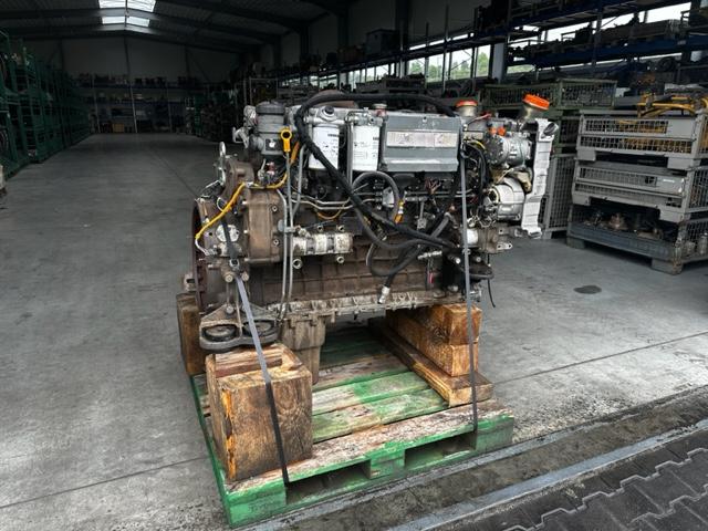 LIEBHERR D 936 L A6